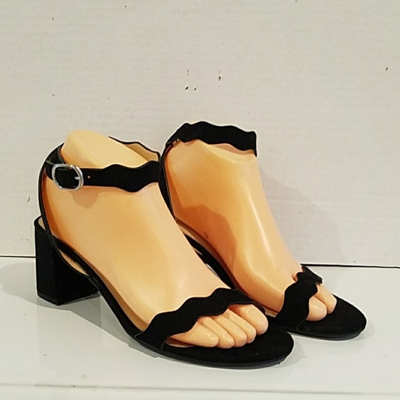 CHINESE LAUNDRY BLACK DRESSY SHOES (sz 9) - Picture 1 of 5